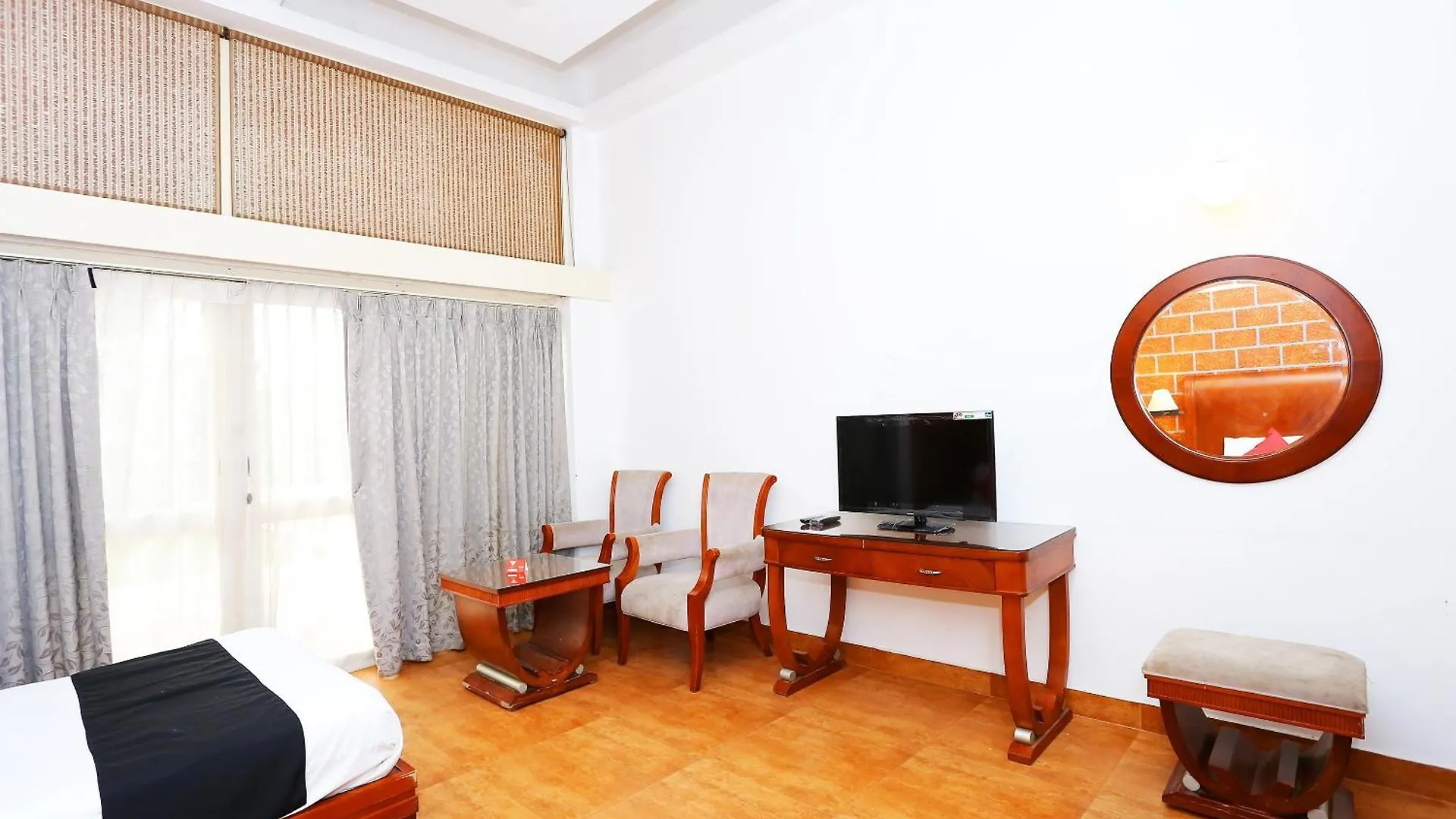 Townhouse Island Inn Elur Hotel