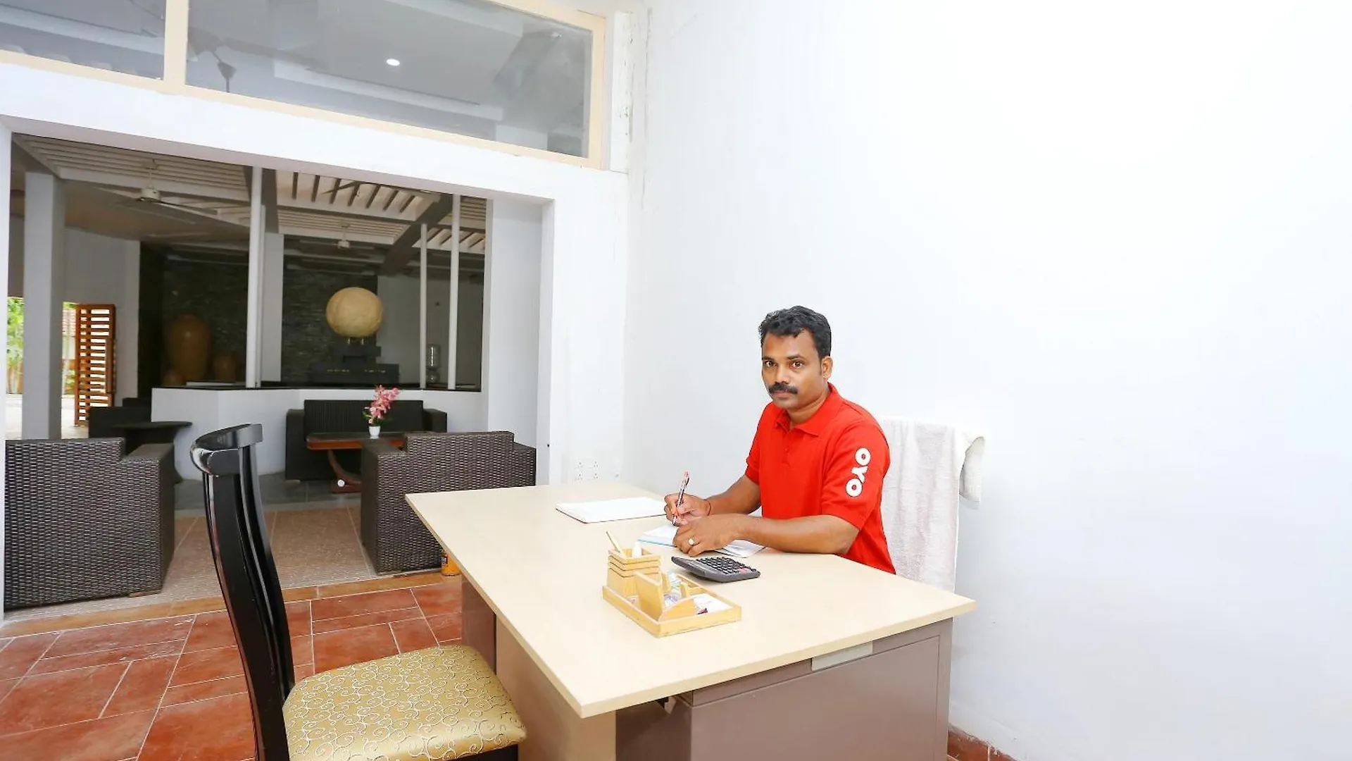 Townhouse Island Inn Elur