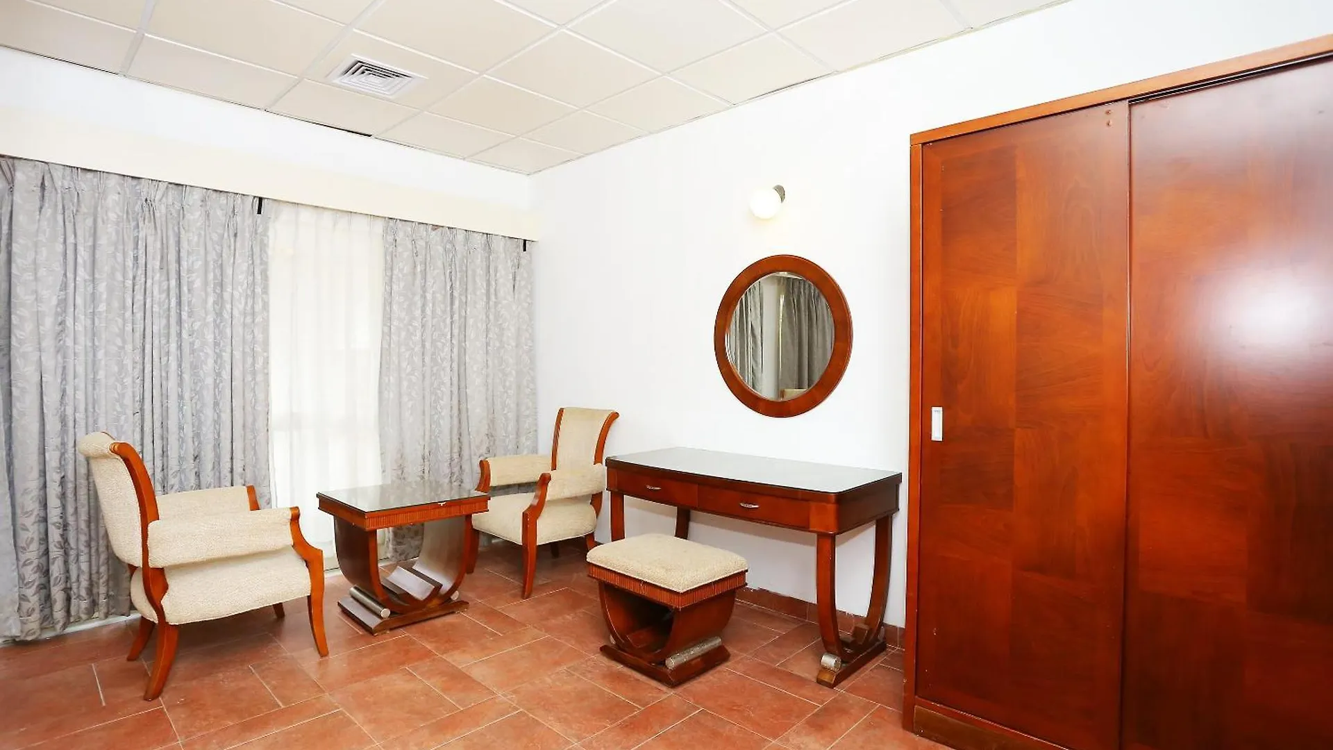 Hotel Townhouse Island Inn Elur