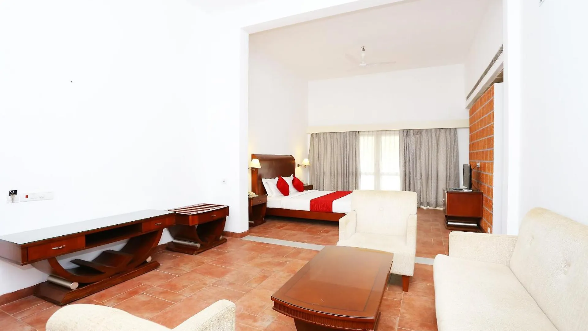 Townhouse Island Inn Elur India