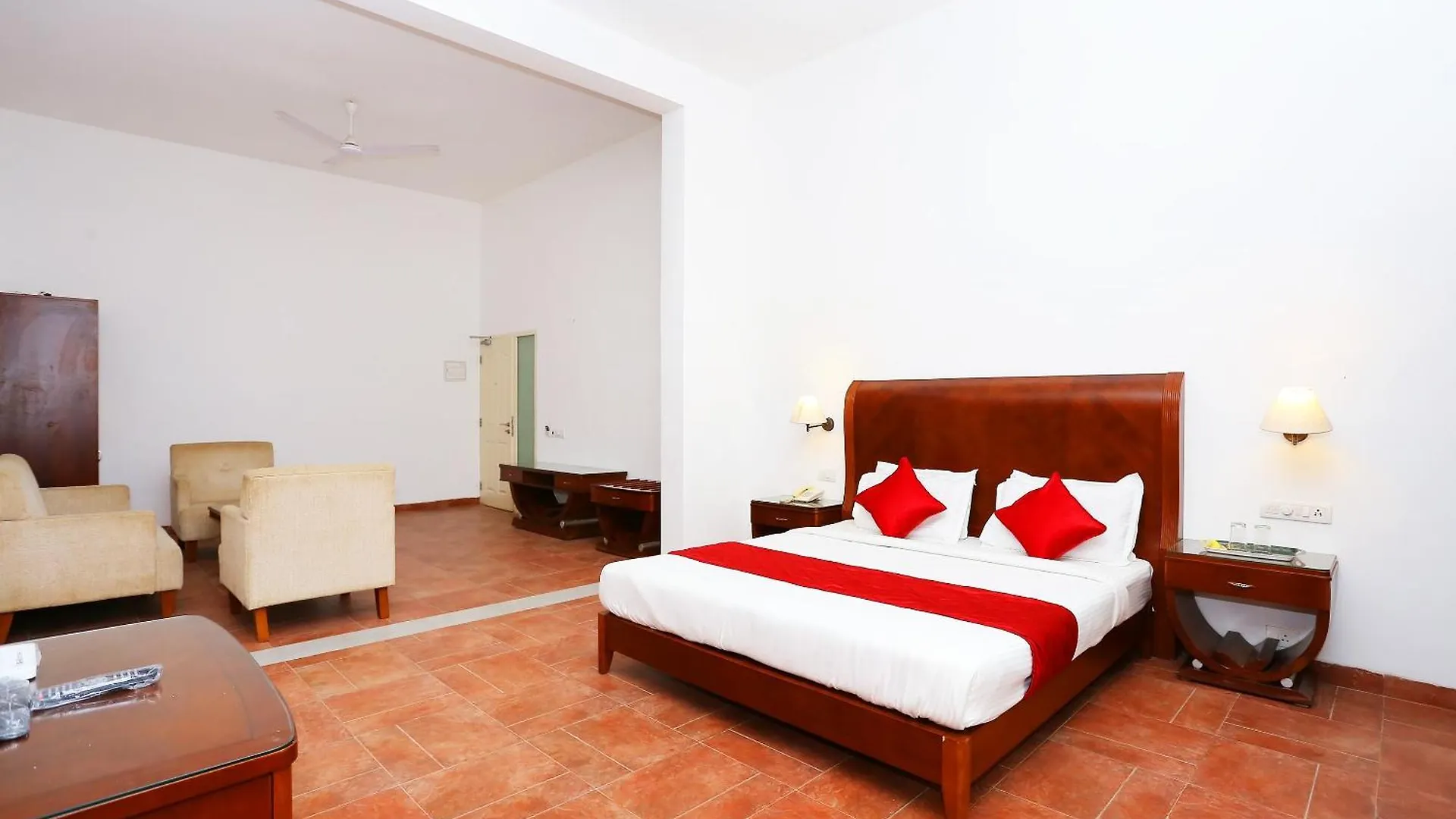 Hotel Townhouse Island Inn Elur